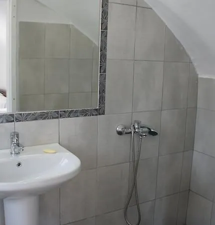 Marcos 3* Oia (Santorini)