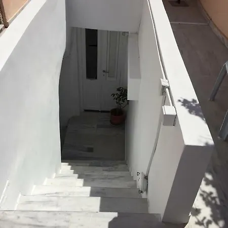 Marcos 3* Oia (Santorini)