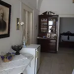 Marcos