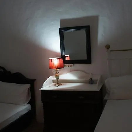 Apartahotel Marcos Oia (Santorini)