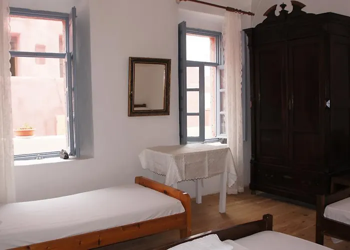 Aparthotel Marcos Oia