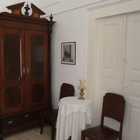 Aparthotel Marcos Oia