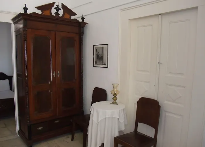 아파트호텔 마르코스 룸스 이아