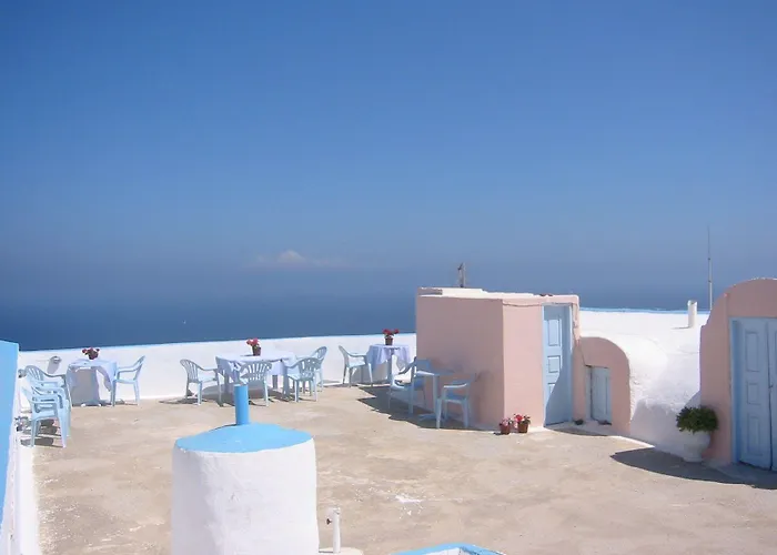 마르코스 룸스 3*